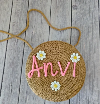 Personalized Handmade Straw Bag for Lady Tote With Name Custom Flower Girl Bag Hand Basket Tote Bag Beach Bridal Party Gift