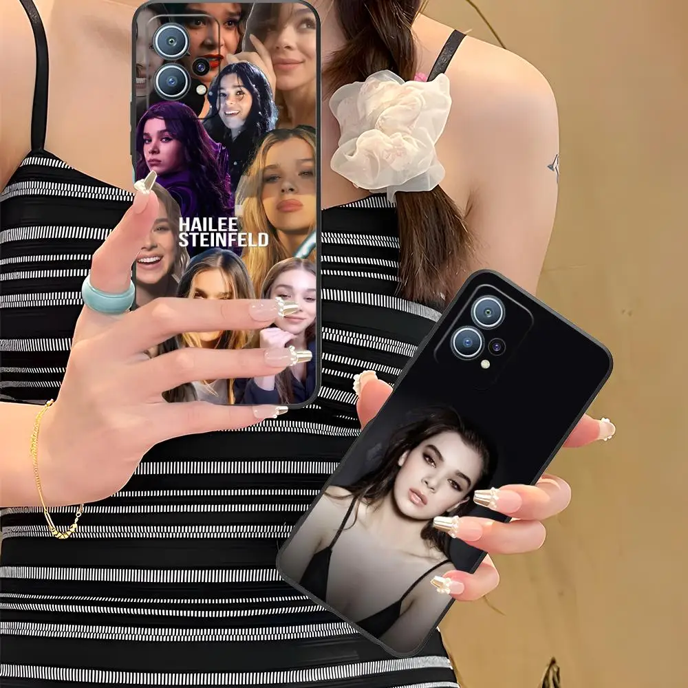 Hailee Steinfeld Ma…