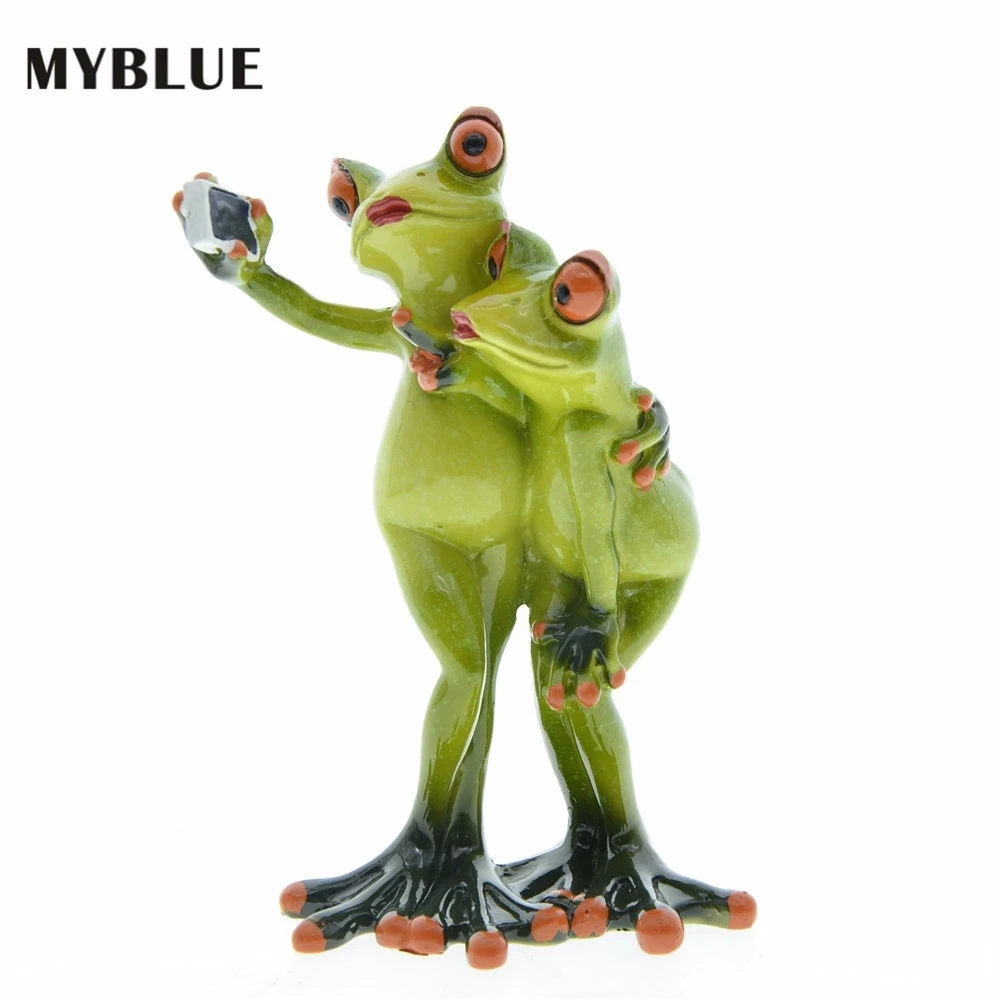 Resin Couple Lovers Frog Wedding Decoration Figurine Miniatures MYBLUE Kawaii Nordic Home Room Decoration Accessories Gift