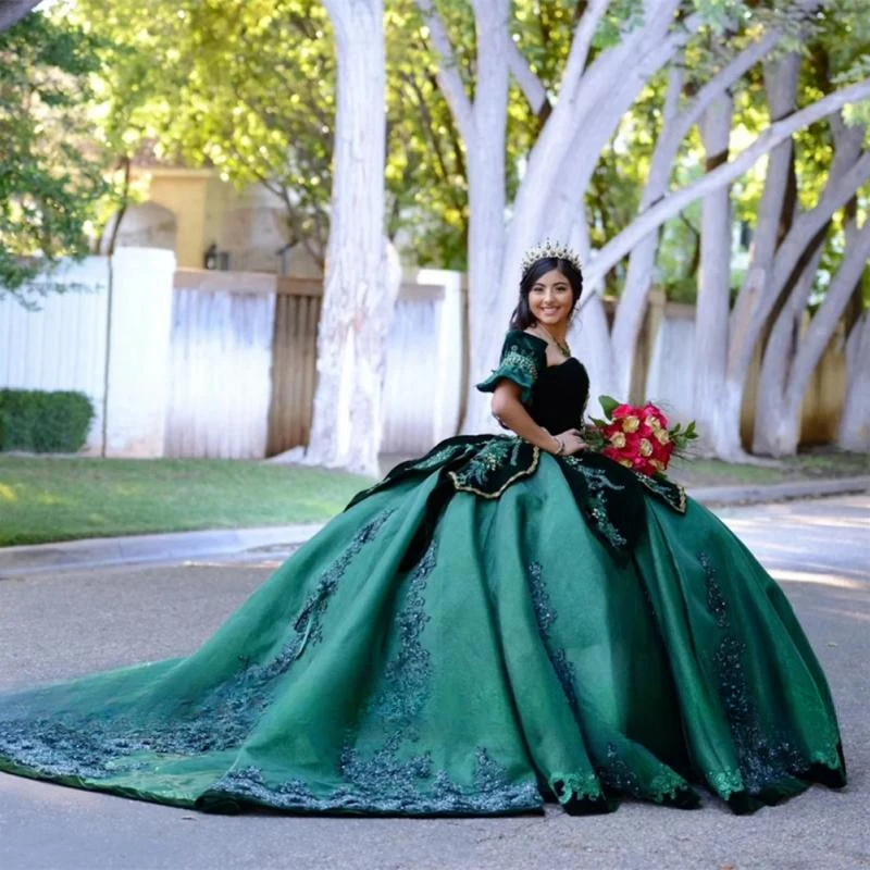 

Mexico Green Beaded Ball Gown Quinceanera Dresses 2024 Lace Appliques Sweet 16 Dress Tiered Birthday Party Vestidos De 15 Años