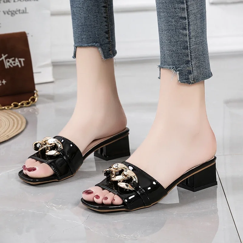 New Style Women's Slippers Fashion Square Toe Open Toe Metal Chain High Heels 2024 Casual Black Square Heel Slip-on Flip Flops