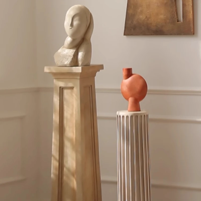 

French medieval style living room decoration sculpture table floor ornament