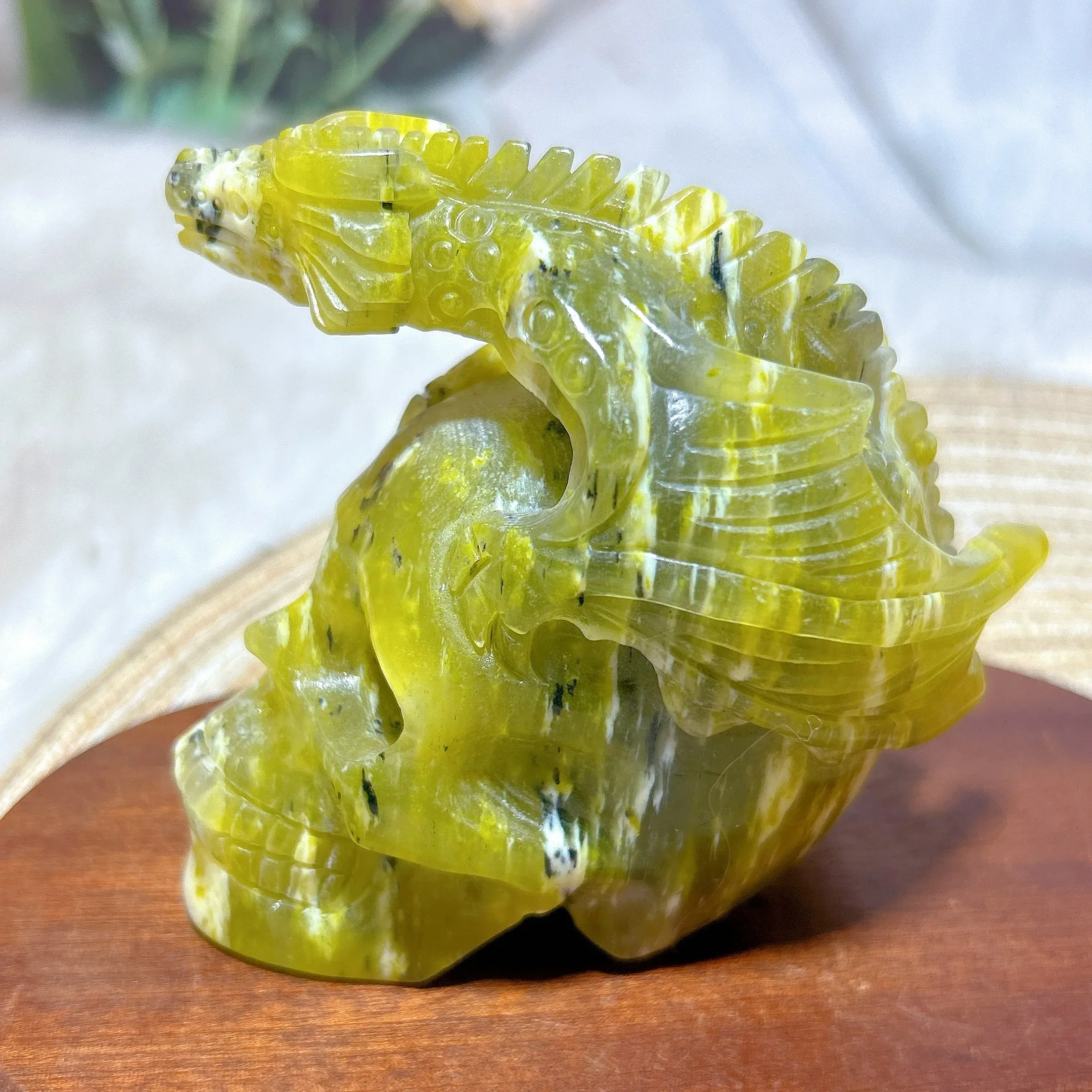 Natural Crystal lemon Jade Fly Dragon Skull Carving Energy Ornament Healing High Quality Home Decorations Ore Room Decro Gift
