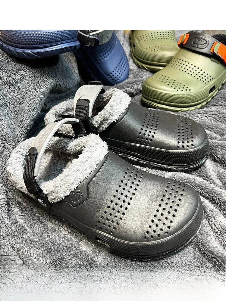

Men's Beach Sandals Two-Way Wear Anti-Slip Rubber Bottom Breathable Slip-On Slippers Comfortable Casual Style Flat Heel EVA