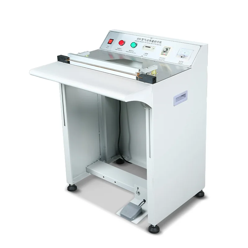 Shrink bag corner cutting machine Mobile phone coating machine Food color box film sealing and cutting machine