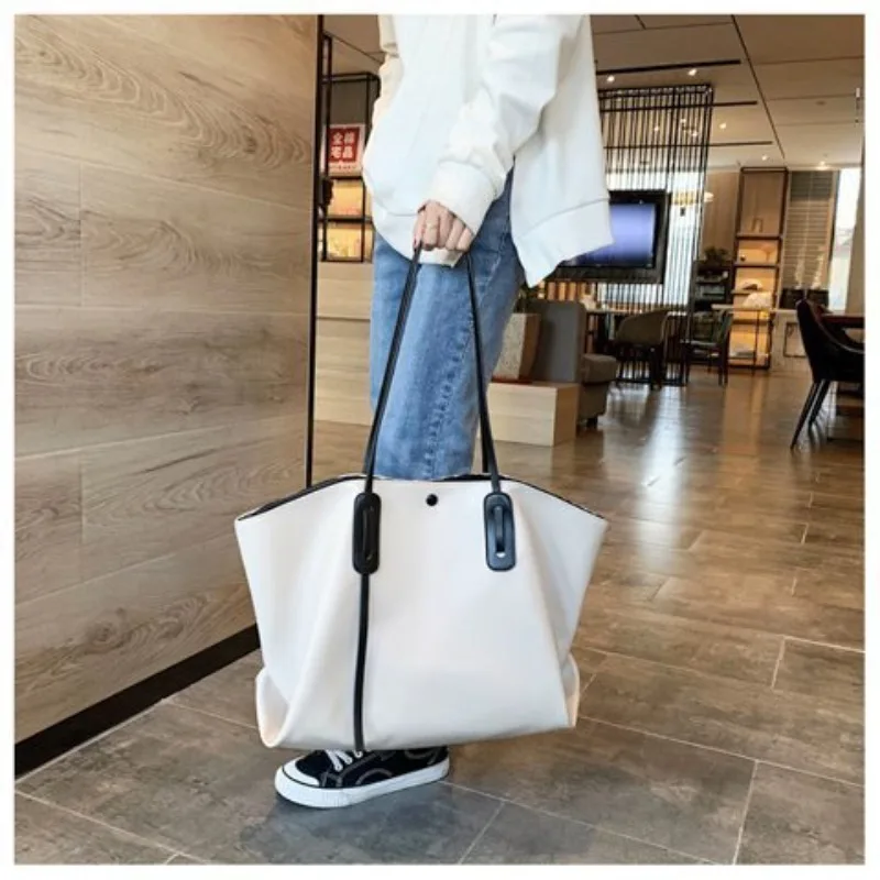 

Generous Simple Leather Hand Bag Premium Paris Trendy Vintage Casual Tote Bag Elegant Crossbody Messenger Bag Practical Ladies