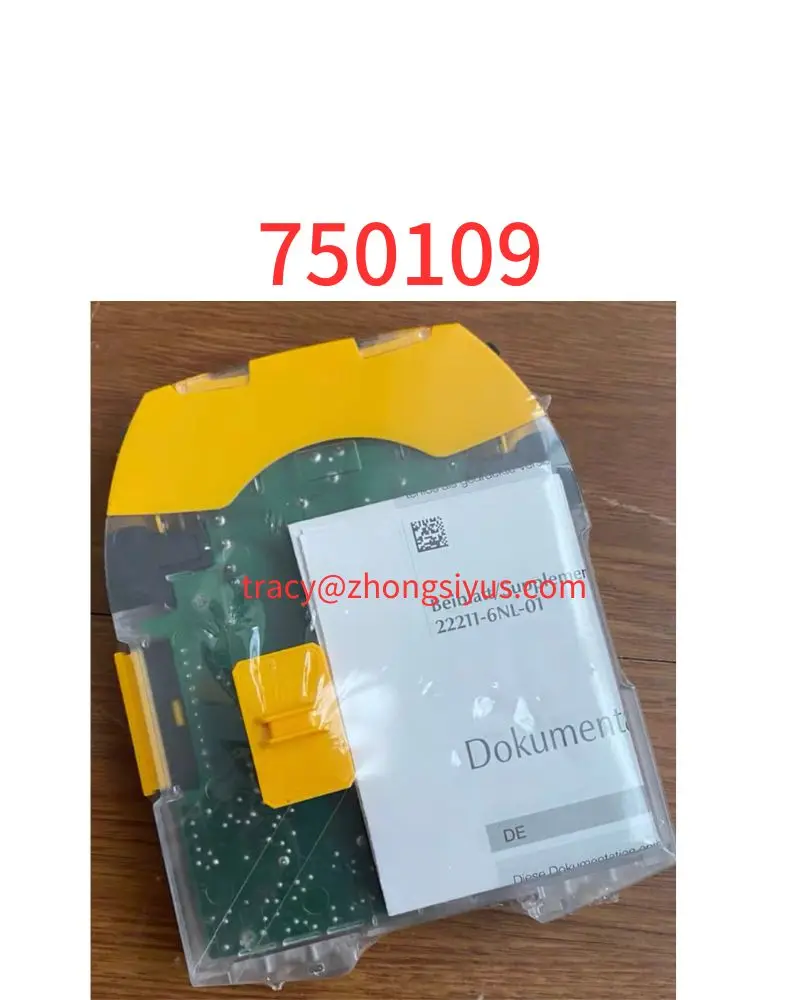 

Новый Pilz PNOZ (реле безопасности) PNOZ S 924VDC 750109