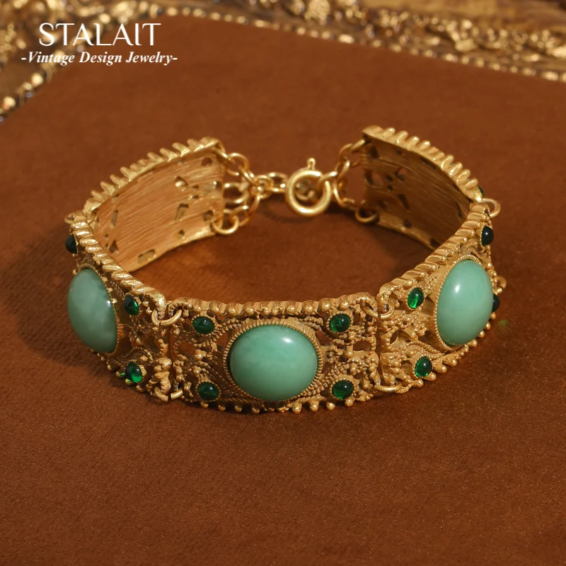 

Vintage Round Green Jade Bracelet Made Of Natural Stones Rhinestone Luxury Jewelry Designers Bangle For Woman Retro Girlfriend