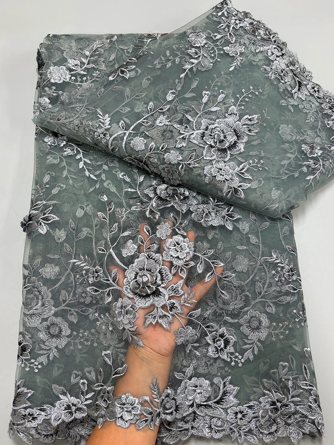 Nigerianischen Pailletten Mesh Spitze Stoffe 2026 Hohe Qualität Afrikanische 3D Blume Spitze Stoff Für Hochzeit Kleid Französisch Tüll Spitze Material