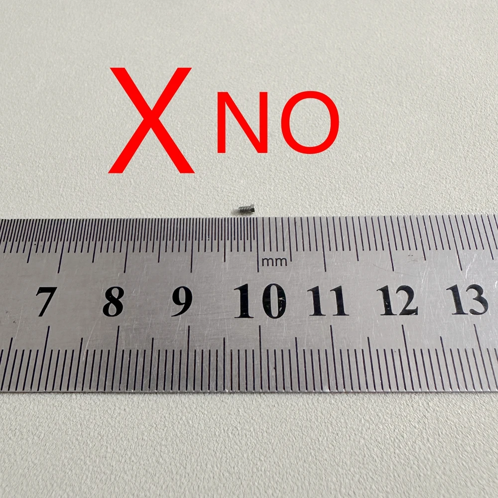 مناسبة لمسامير الغطاء الخلفي لطاولة كارتييه أجزاء الصيانة كلمة واحدة من الفولاذ المقاوم للصدأ غطاء خلفي لساعة الكوارتز الميكانيكية