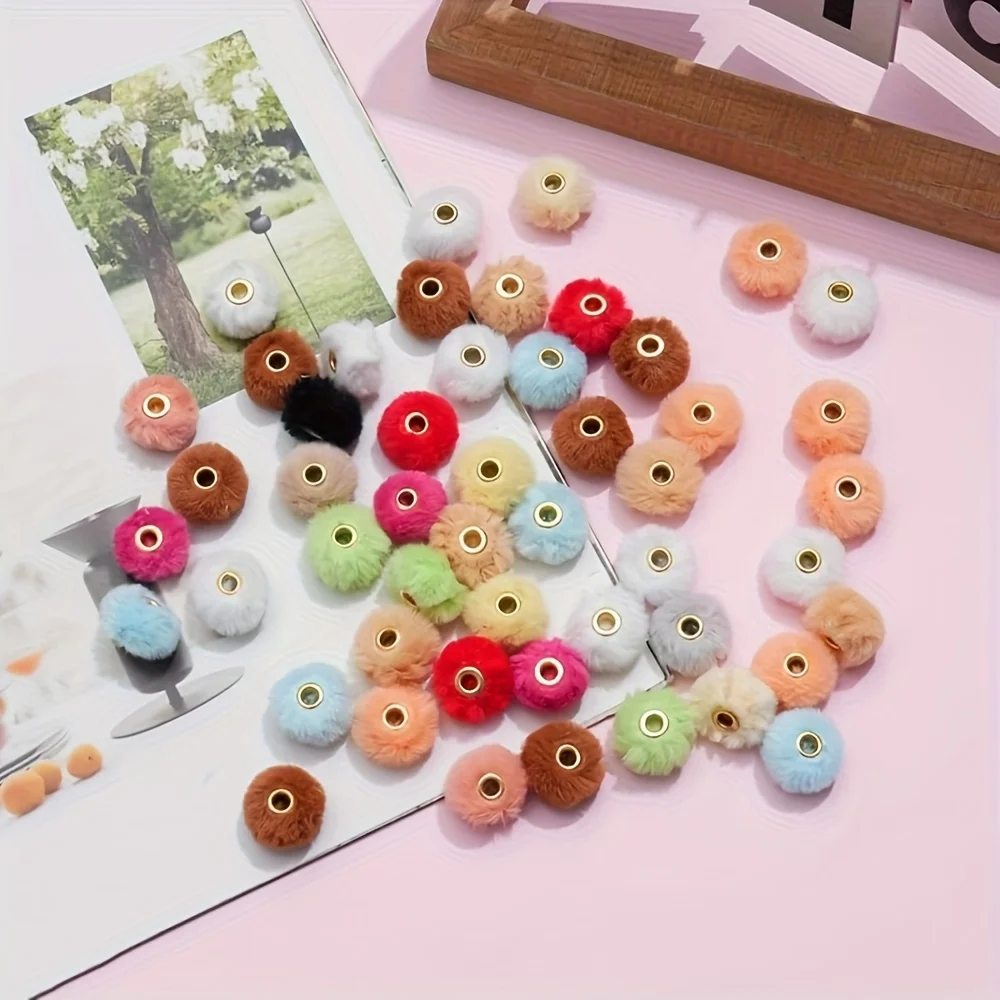 136pcs Randomly Mixed Color Autumn-Winter Style Ultra-Soft And Fluffy Fuzzy Round Beads, Suitable for DIY Jewelry Pendants,
