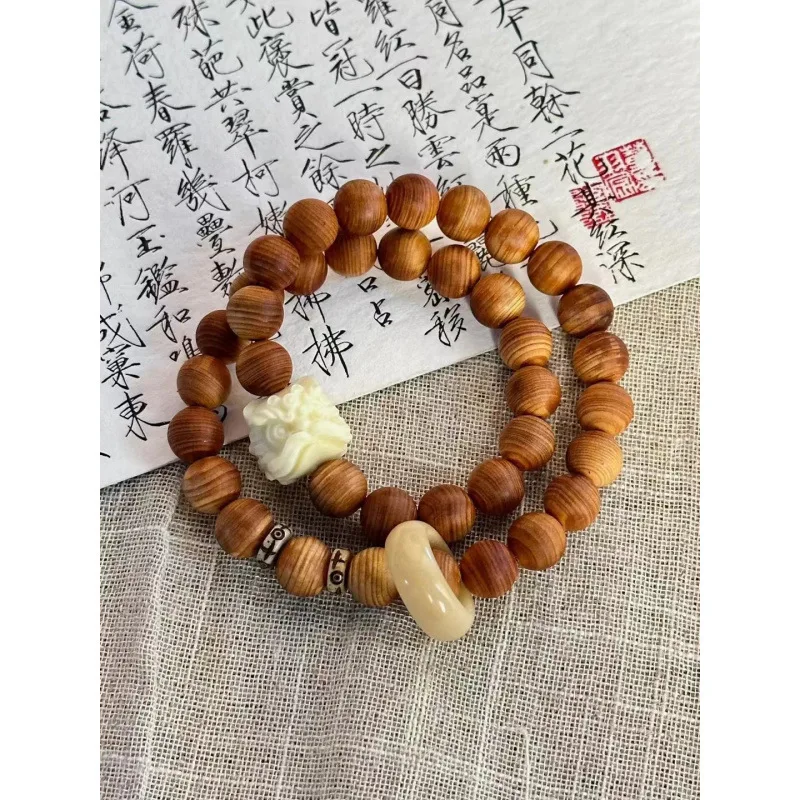 Natural Taihang Mountain Cliff Cypress Wooden Bracelet, Jadeified Old Material, Ivory Fruit Lion Awakening Beads, Niche Multi-lo