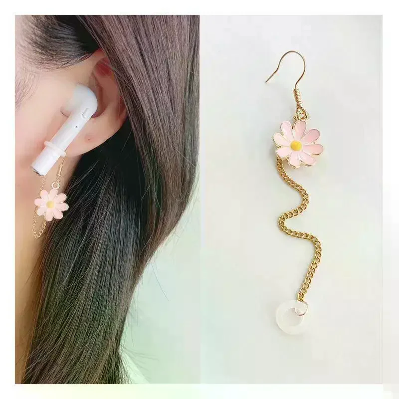 Cute Flower Decor Anti-Lost Ear Cuff Gold Chain Durable for Wireless Earbuds Women Shopping Date Wear Accessory