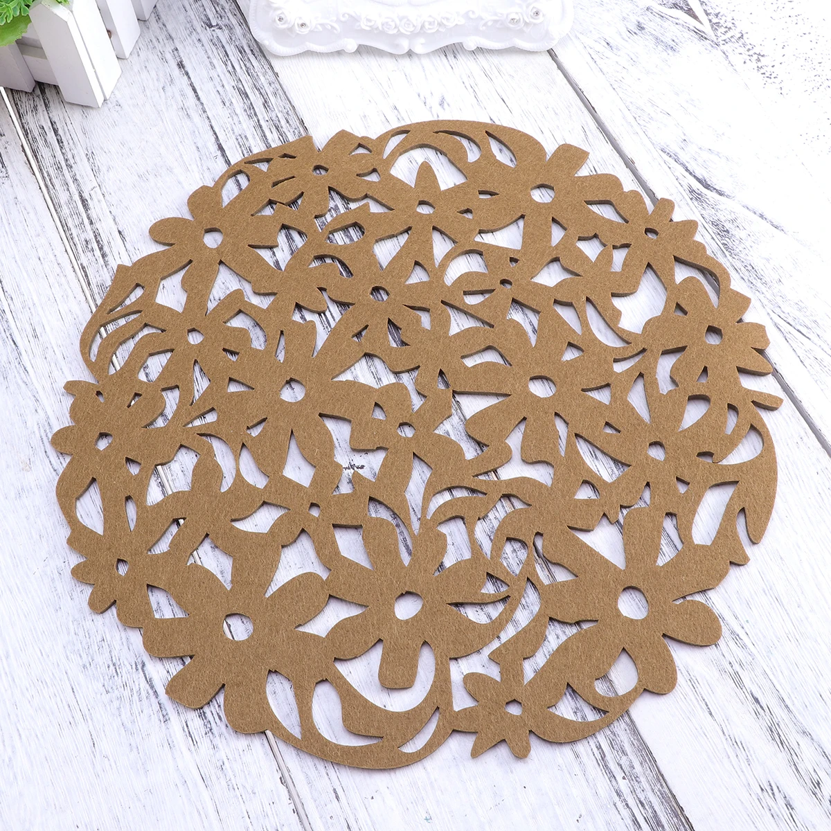 

2pcs Hollow Coaster Felt Round Safety Cup Insulation Mat Heat Resistant Non-Toxic Soft Protect Tables Absorb Moist Decor Home