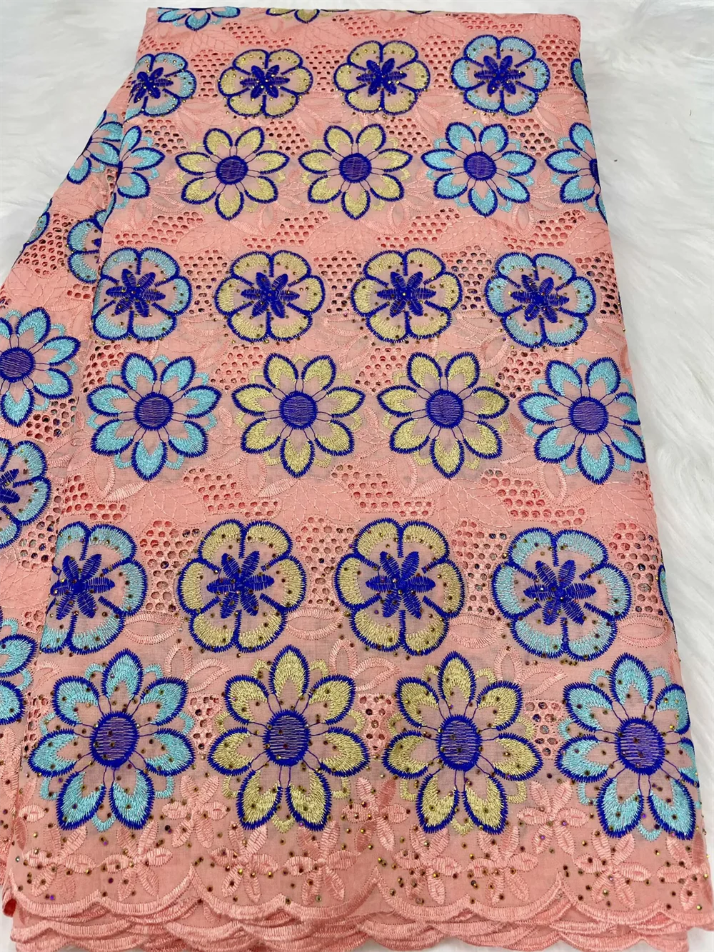 Goedkope Nigeriaanse stof, hoge kwaliteit, 2027, geborduurd, 100% katoen, 5 yards, Afrikaanse Zwitserse voilekant, elegante jurk voor dames.