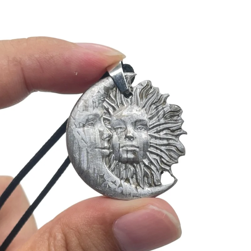 Muonionalusta Iron Meteorite Pendant Hand Carved Sun And Moon Face Pattern Necklace Collectible Mineral Jewelry- LK320