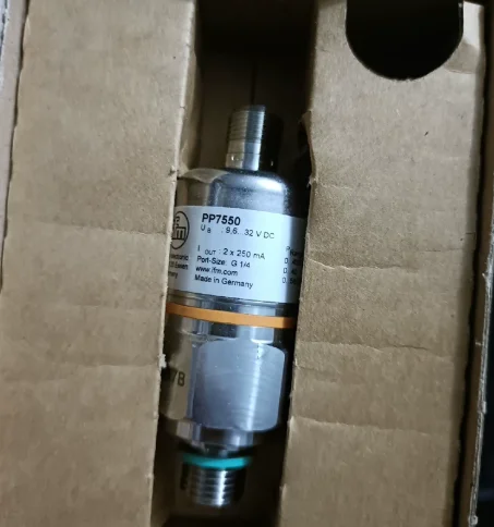 Pp7550 Electronic Switch Ceramic Measuring Cell 0-400bar G1/4 Male Thread Io-link Sensor New    Industrial