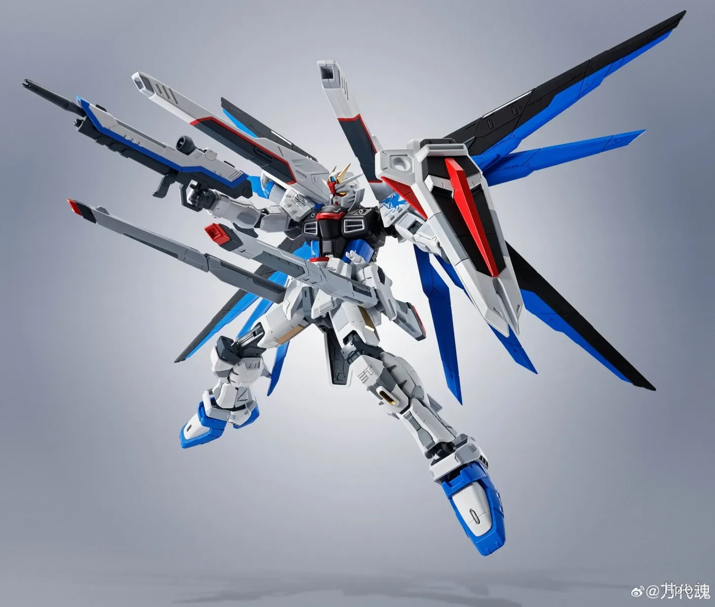 หุ่นยนต์ของแท้จาก BANDAI รุ่น Robot Spirits ZGMF-X10A Freedom Gundam Ver.GCP ฉลองครบรอบ 3 ปี สีเมค ของเล่นสะสมสำหรับเด็กผู้ชาย