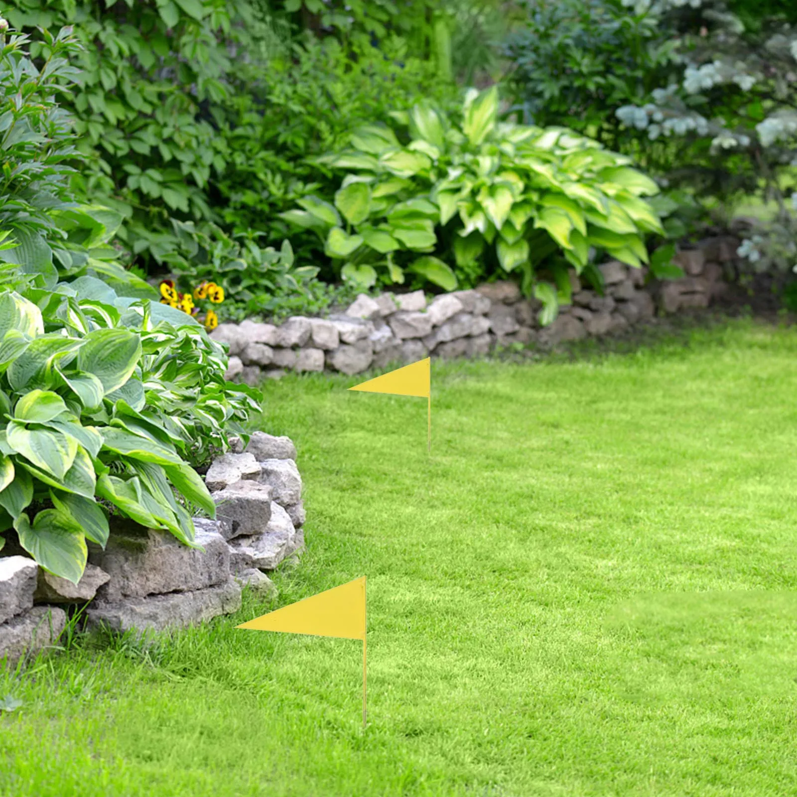 

5Pcs Iron Marker Flags Triangular Flags for Yard Sprinkler Lawn Irrigation Garden Landscaping Dog Training Marking