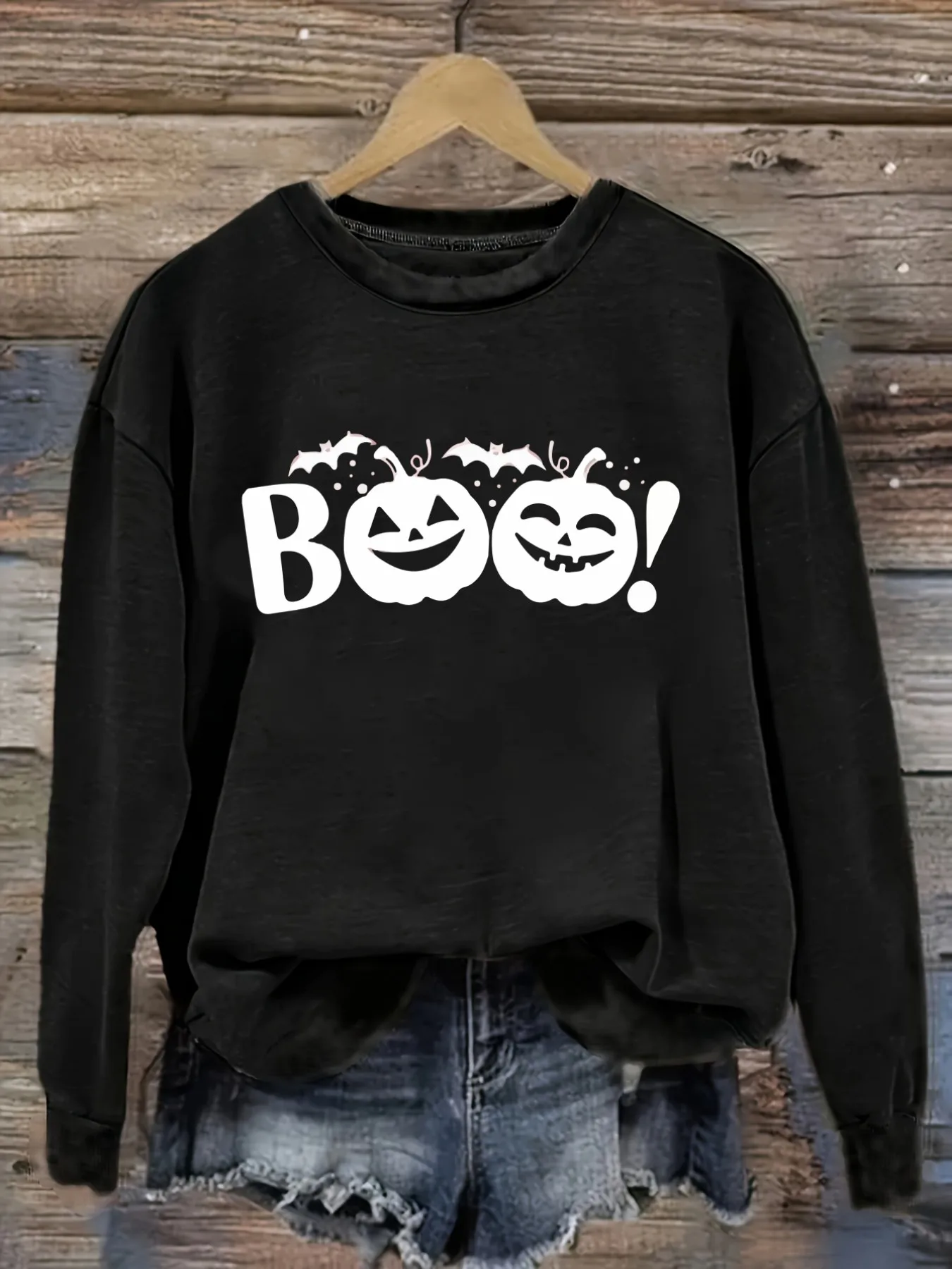 Women's Casual Long Sleeve Crew Neck T-Shirt Boo Pumpkin Bat Halloween Print Design, Round Neck Women's Clothing, Machine Washable, Slightly Elastic, Loose Fit, Spring Autumn Winter Women's T-Shirt, Halloween Costume Outfit