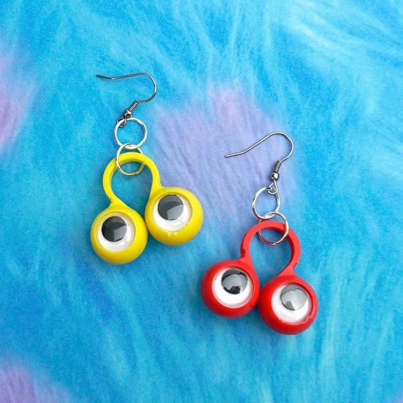 أقراط متذبذب كبيرة متذبذب للعين متوفرة باللون الأحمر والأصفر والأزرق ملتوي كيدكور أقراط مثلية رائعة هدية هاراجوكو