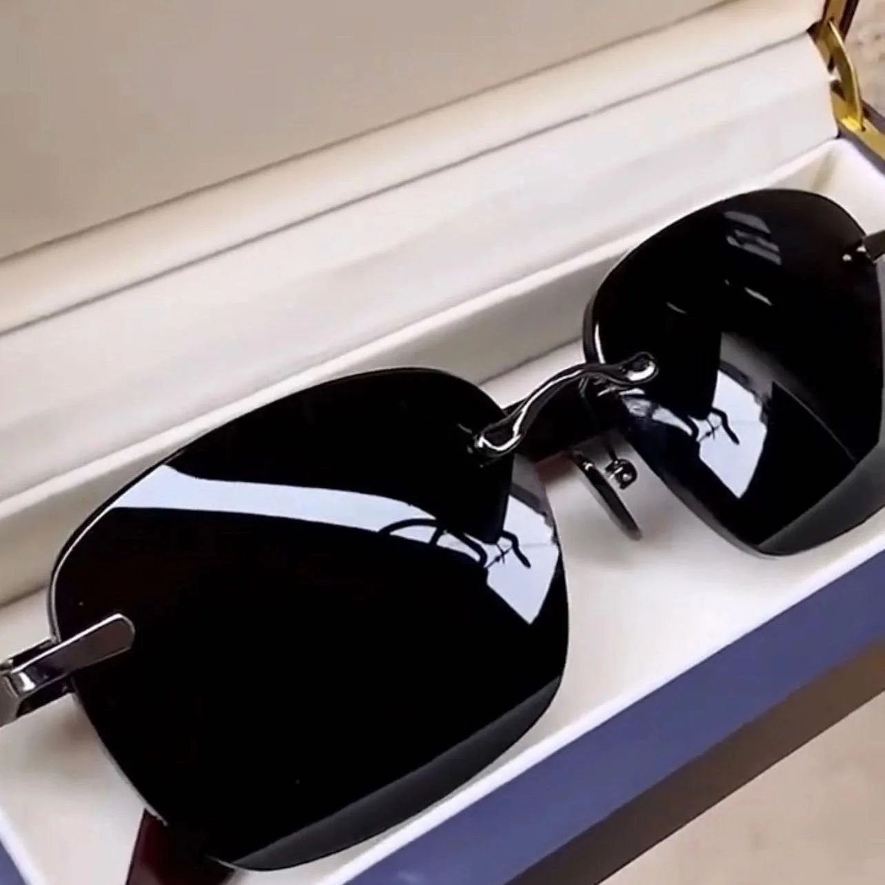 

Emperor Style New 2025 Driving Fishing Sunglasses for Men Minimalist Polarized High End