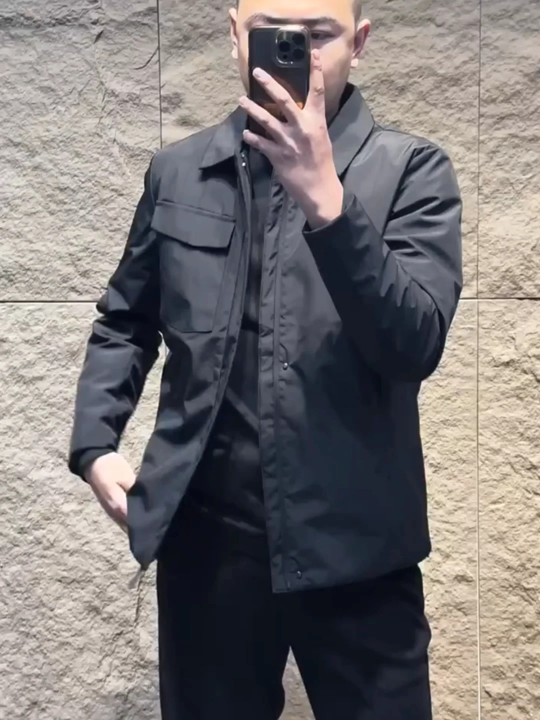 

Мужская новая зимняя куртка с отложным воротником, высококачественная, универсальная, деловая, молодежная, приталенного кроя, с длинными рукавами, на молнии.