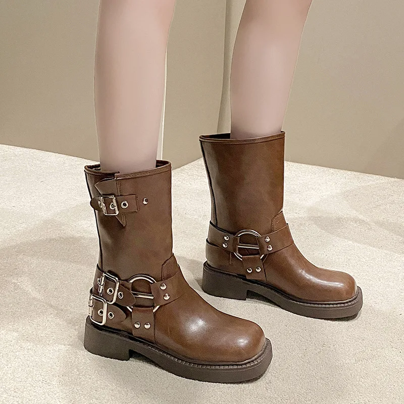 

Ковбойские сапоги в стиле вестерн с металлической пряжкой в стиле ретро, женские сапоги для верховой езды на среднем каблуке с квадратным носком, обувь до середины икры с внутренней высотой