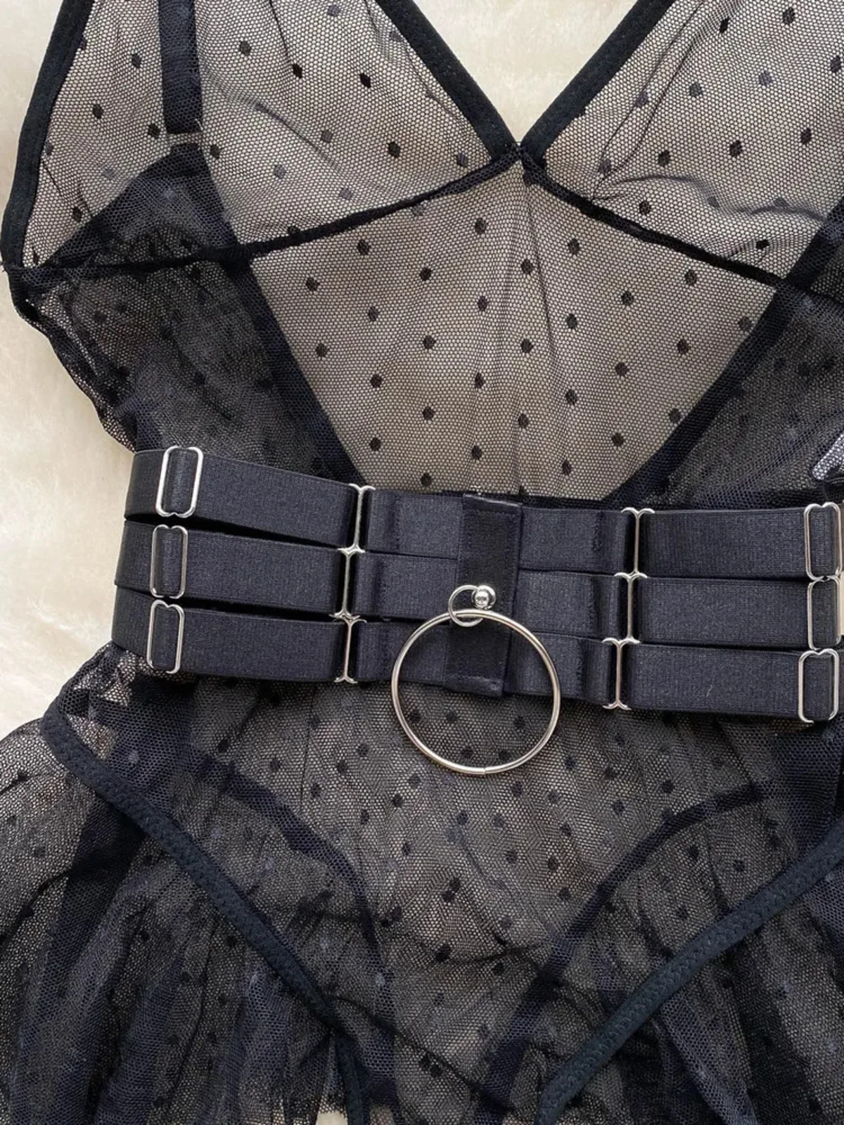 بدلة قماشة ضيقة من قماش الكشكشة الخصر ، رباط شبكي سفلي ، رقبة حرف V ، بلوزة نسائية مثيرة ، بدلة عصرية ، 1: