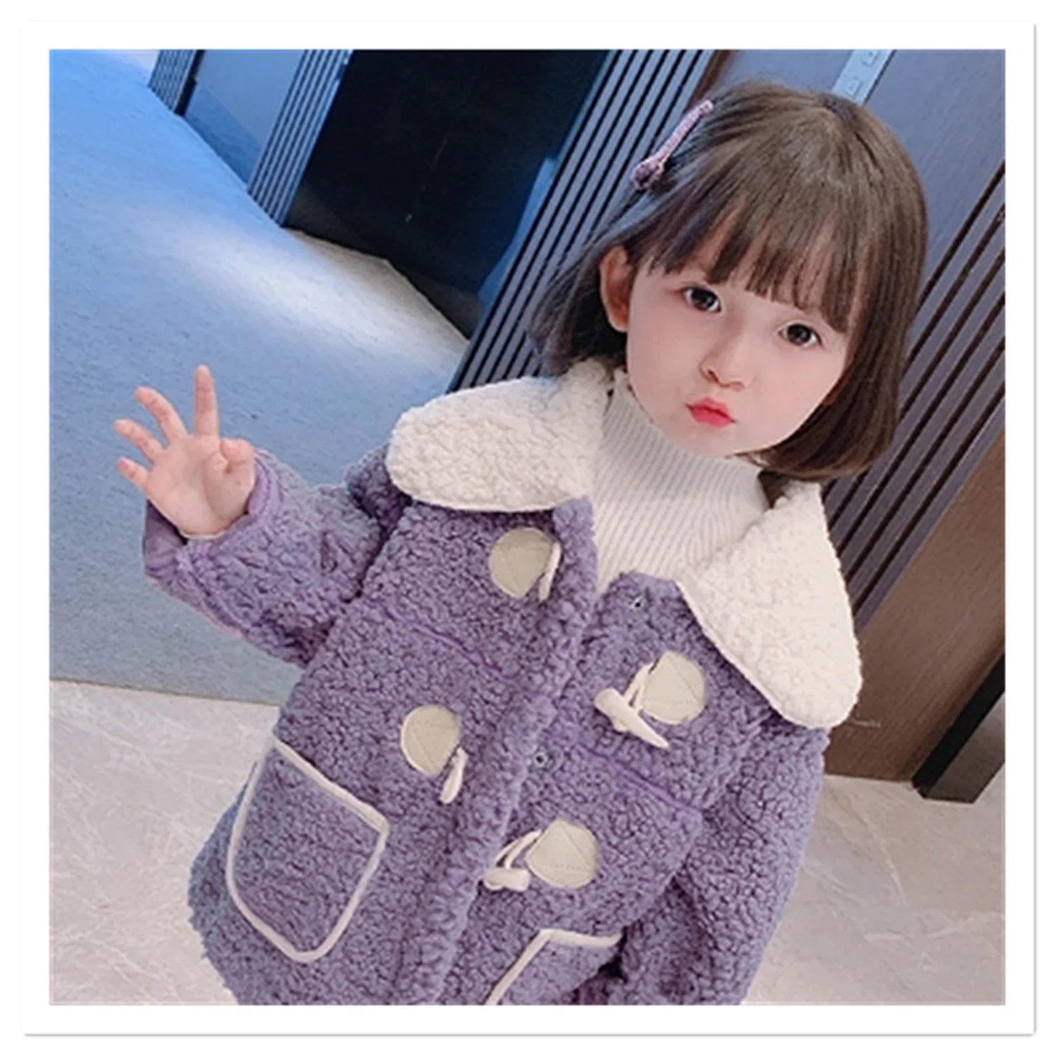 

Girls' coat, autumn and winter new warm and fashionable wool sweater, children's girl thick lamb fur coat, women