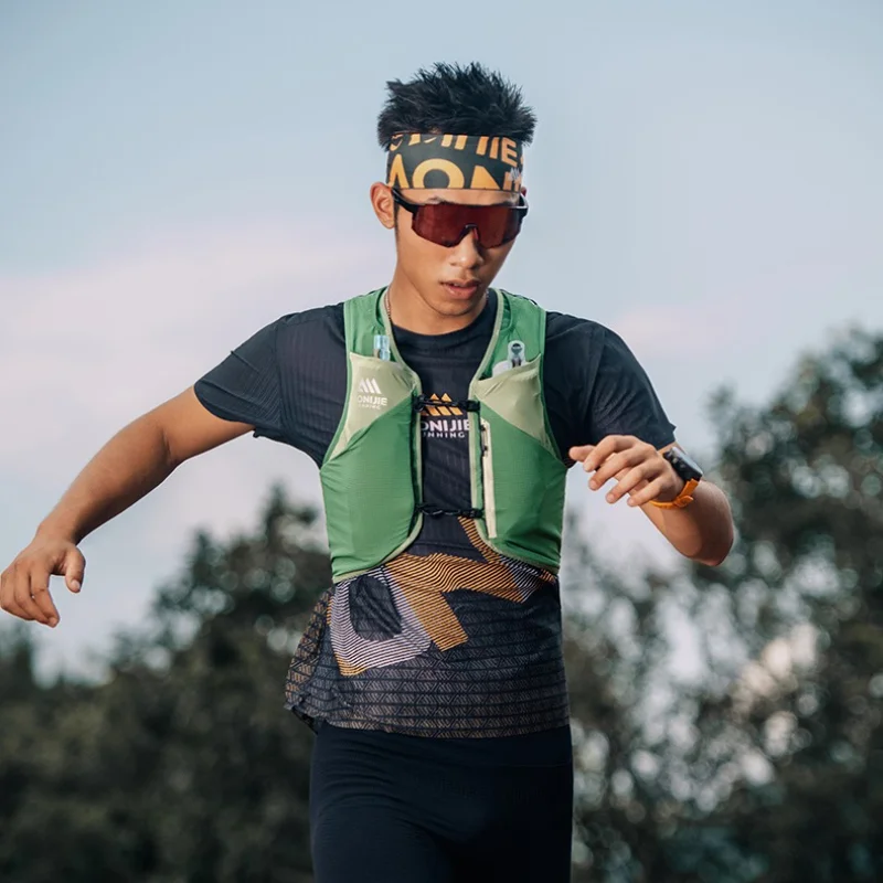 AONIJIE MB-4L Unisex 10L Sports Running Backpack Lightweight Off-Road Hydration Pack for Hiking Off-road Cycling Race Marath