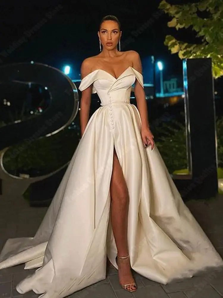 Popular Bright Off Shoulder Plus Size Wedding Dresses Long Train Court Skirt Hem Newest Listing Princess Hems Vestidos De Noivas