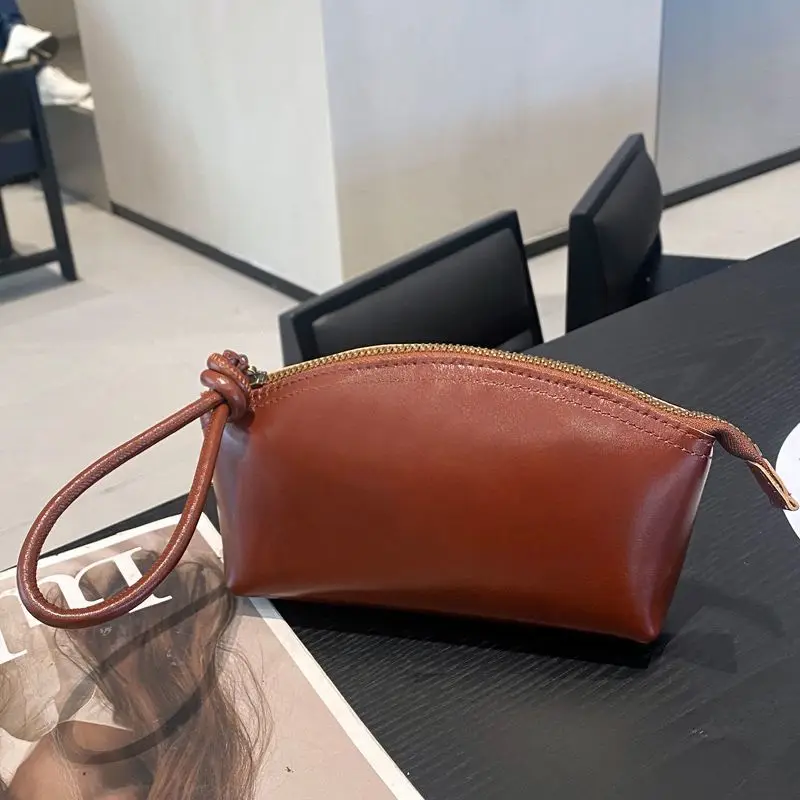 Vegetable Tanned Leather Forest Style Portable Handbag，Shell Clutch Leather Light Luxury Large Capacity Wrist Phone Bag，2026New