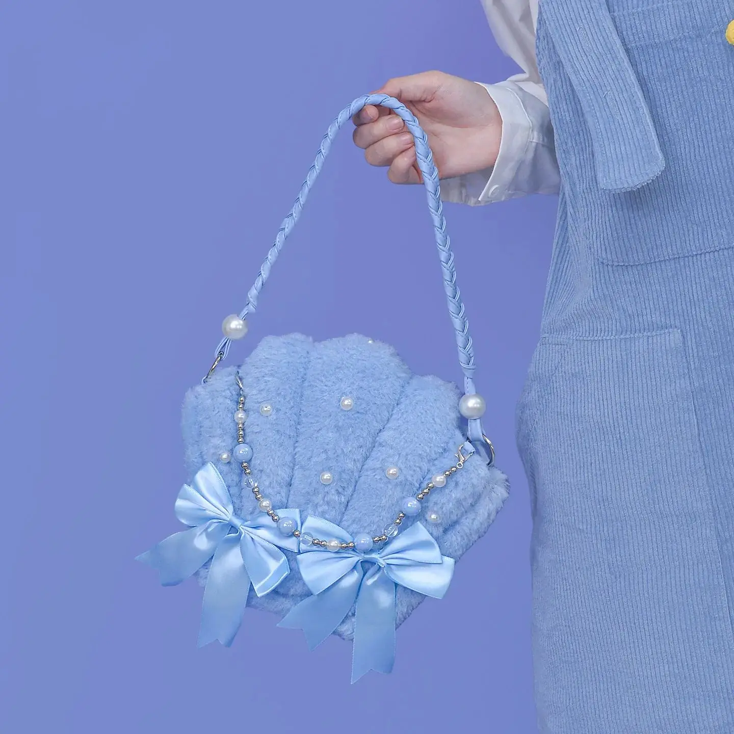 

Japanese Style Fashion Soft Plush Bag Blue Bow Women's Handbag Gentle Temperament Versatile Pearl Chain Crossbody Bag 2026 New