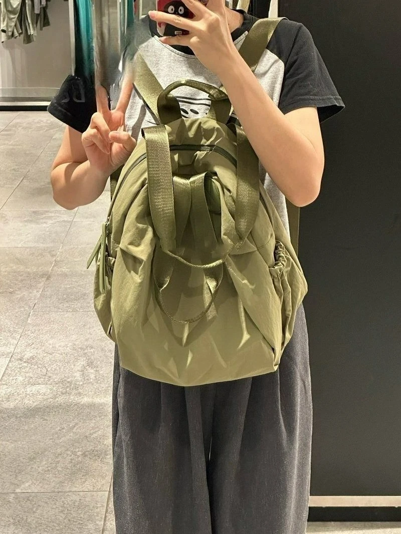 

Large Capacity Shoulder Bag Casual Versatile Travel Backpack