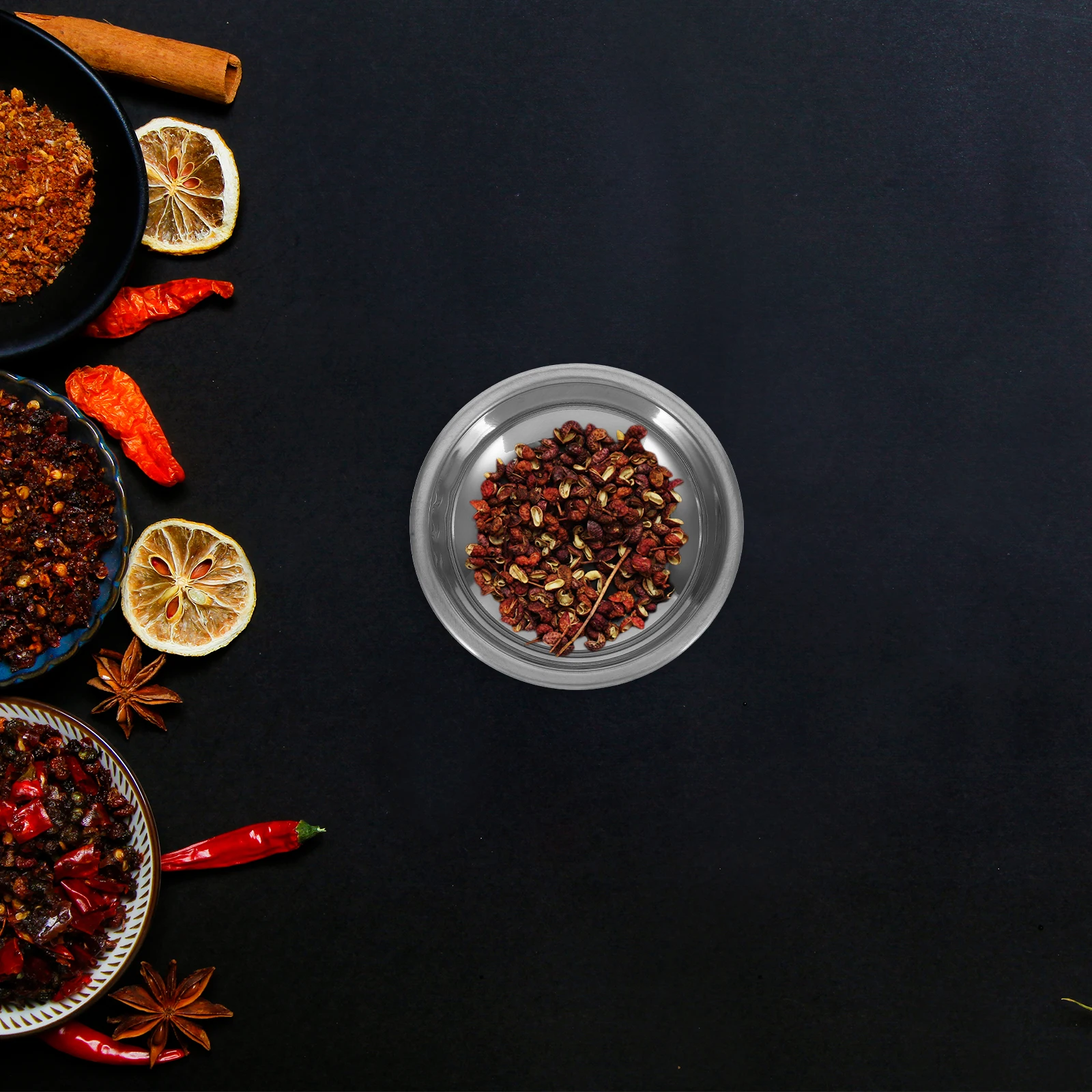 

8Pcs Stainless Steel Condiment Dishes Sleek Round Design for Elegant Dining Experience Suitable for All Seasoning Needs and