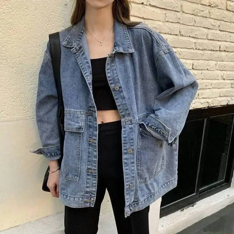 

2026 New Spring Women Denim Jacket Korean Long Sleeve Loose Jeans Coat Woman Bf Unisex Wild Big Pockets Buttons Outerwear