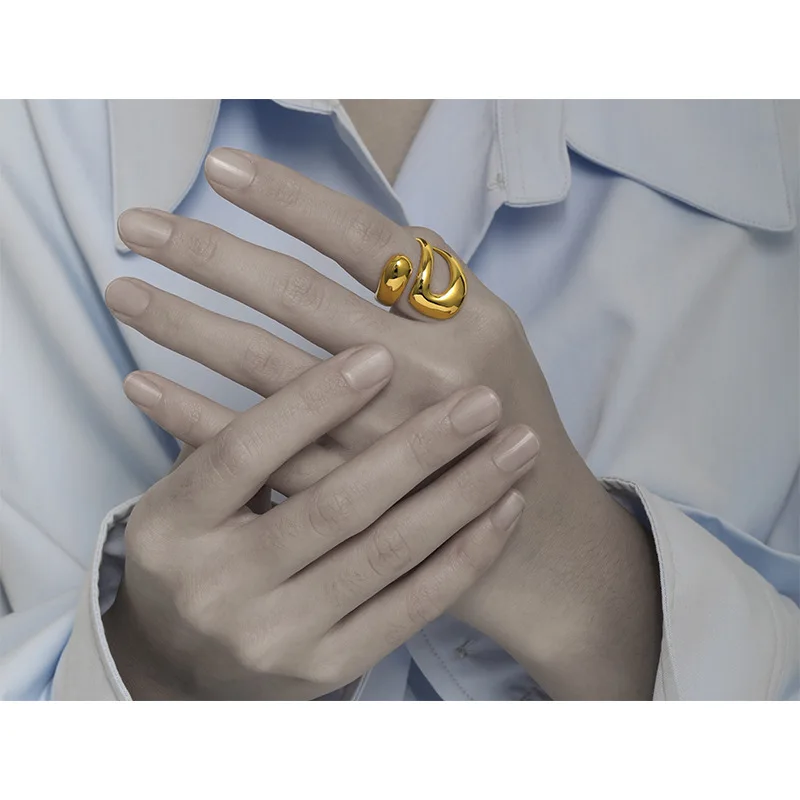 

Brass With 18K Gold Geo Cutout Ring Women Jewelry Designer T Show Club Cocktail Party Rare Hiphop Trendy Stunning Japan Korean