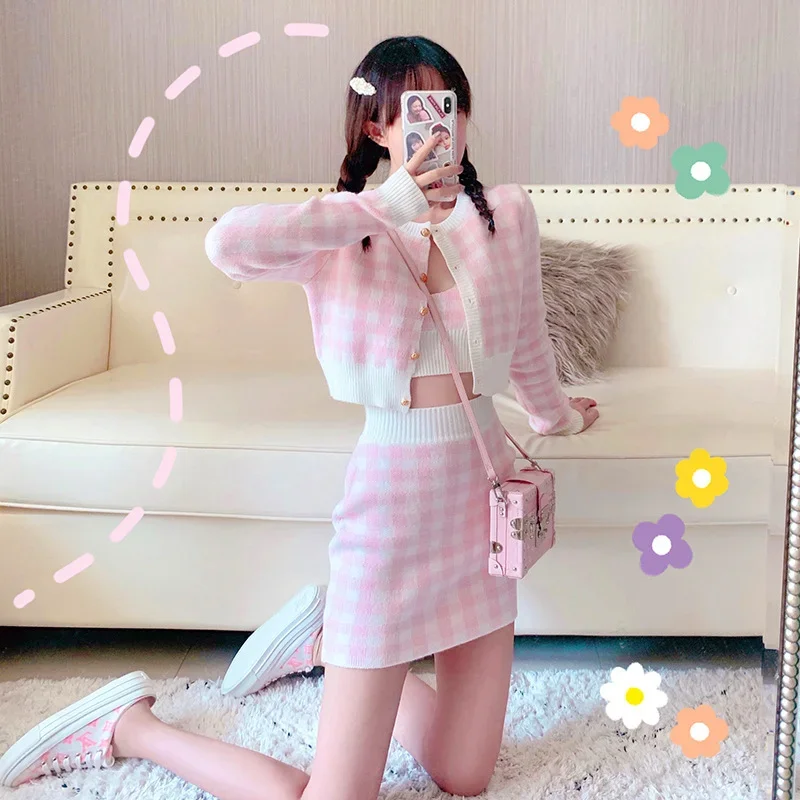 สเวตเตอร์แขนยาวสำหรับผู้หญิง2022ฤดูใบไม้ร่วงฤดูหนาวสดใสขนาดเล็กกระโปรงสามชิ้นกระโปรงแฟชั่นหวานถัก