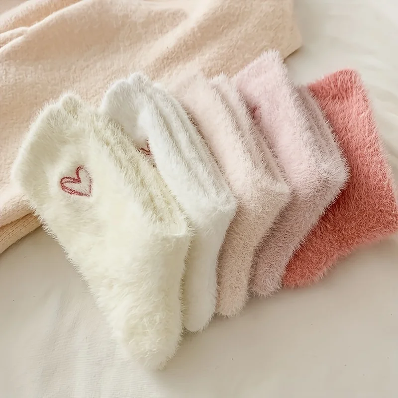 5 Paar Damen-Socken aus dickem Nerz-Kaschmir mit rosa Herz-Stickerei, warm, knöchelhoch, Herbst-Winter-Haussocken – Detail 4