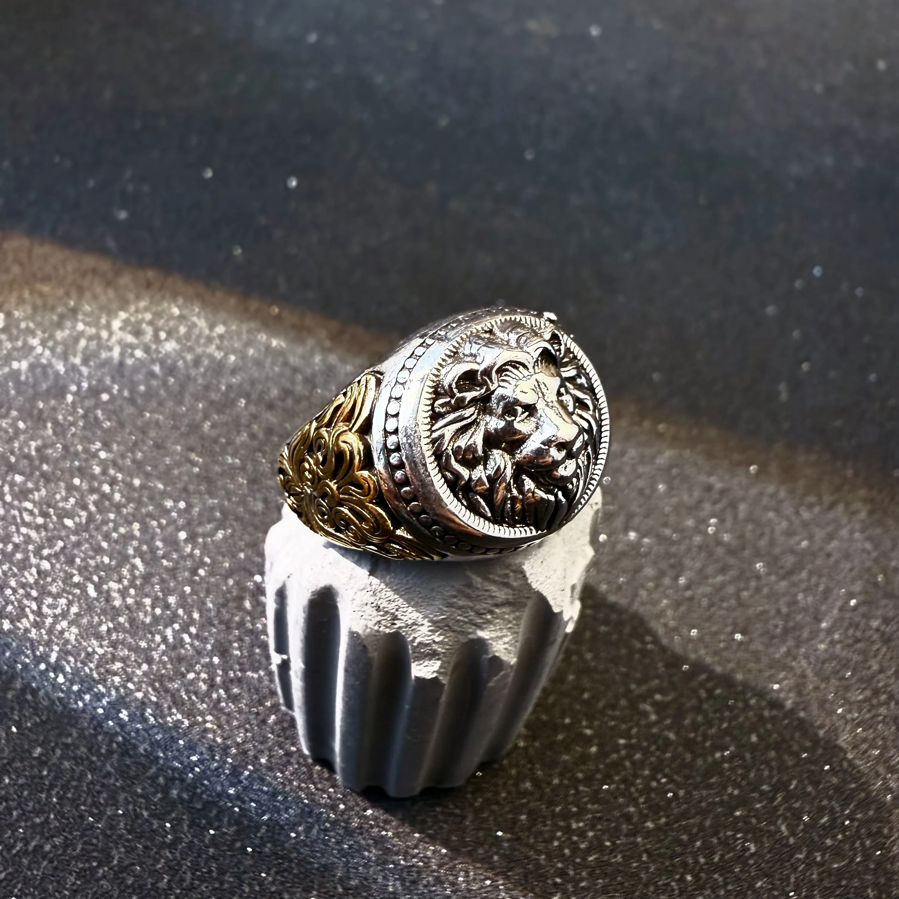 Retro Löwe Goldene Efeuranke Verstellbarer Offener Ring für Männer Punk Gothic Edgy Versilberter Schmuck Biker-Accessoires Geschenk für Ihn – Detail 8