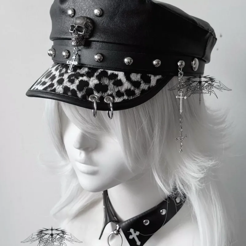 Women's Y2k Trendy Beret Fashion PU Leather Cool Punk Skull Spike Cap Flat Top Captain Military Caps Women's Accessories