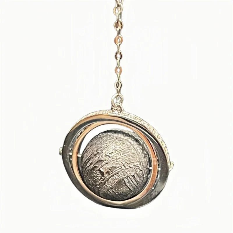 Muonionalusta Meteorite Pendant Genuine Etched Meteorite Slice Round Shape Zircon Decor Metal Setting Cosmic Stone NecklaceLK603