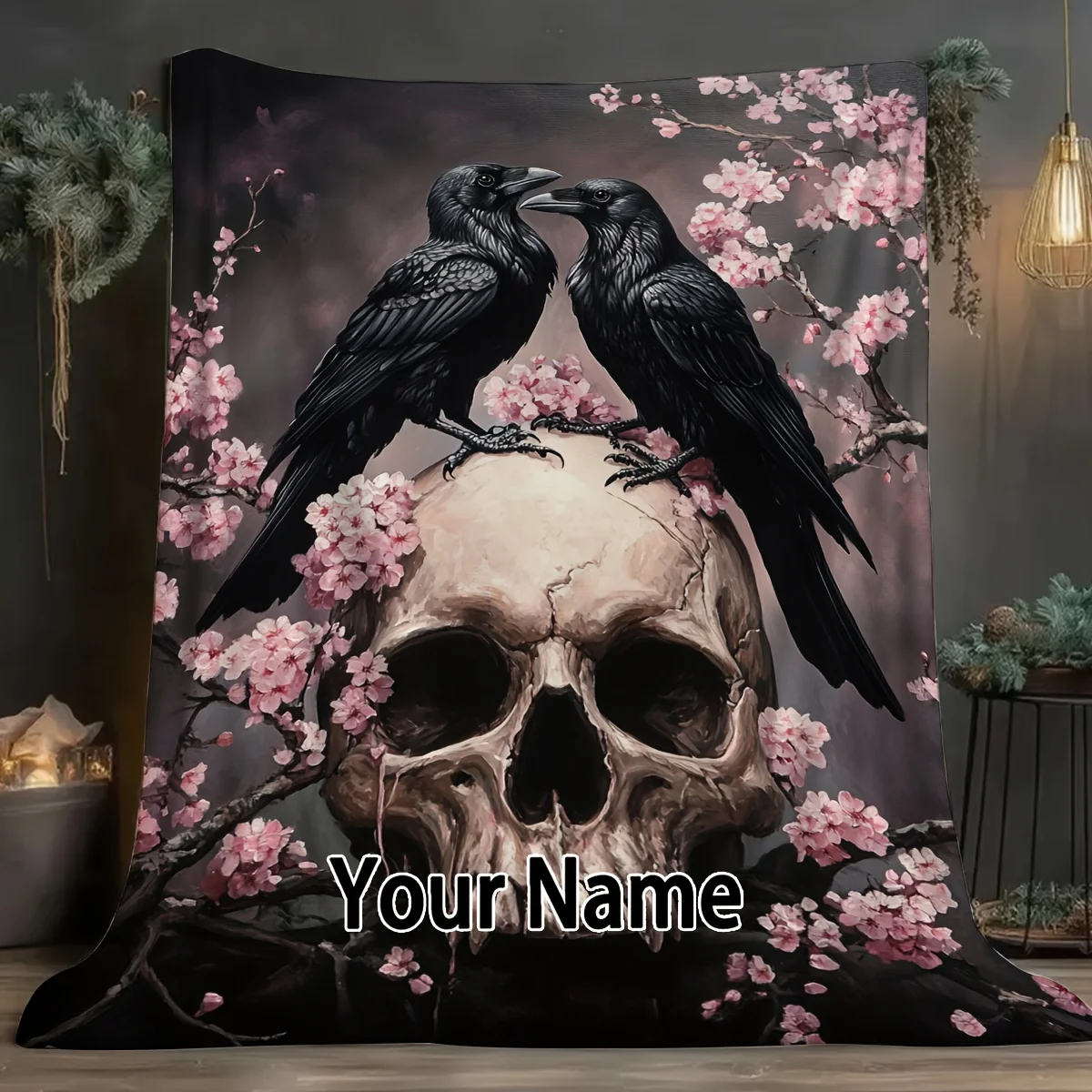 1 Stück Gothic-Flanelldecke mit Raben- und Kirschblütenmuster – individueller Name/Nachricht, personalisiertes Totenkopf-Design für Halloween