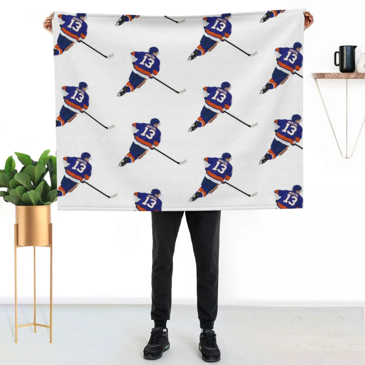 

Mathew Barzal Throw Blanket Plush Fuzzy Cozy Blanket for Couch Sofa