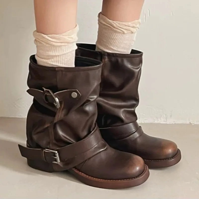 

Осень 2023, популярные рыцарские сапоги в стиле ретро для девочек, дизайн с пряжкой на ремне, слегка напуском кожаная модная обувь, ковбойская женская обувь в западном стиле
