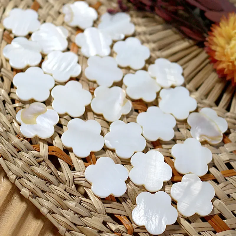 

25pcs flower shape clover Pure White Shell Mother of pearl mosaic tile for Crafts Decoration for diy project, jewerly making