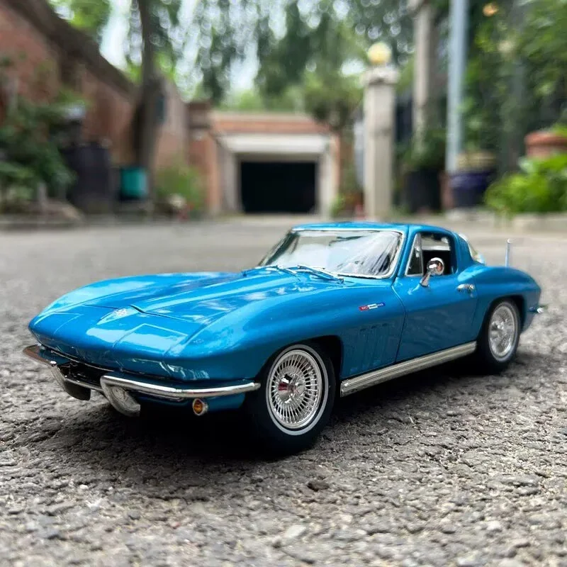 

1:32 Corvette C2 из сплава, классическая модель спортивного автомобиля, литая под давлением металлическая модель гоночного автомобиля, имитация звука и света, детская игрушка в подарок