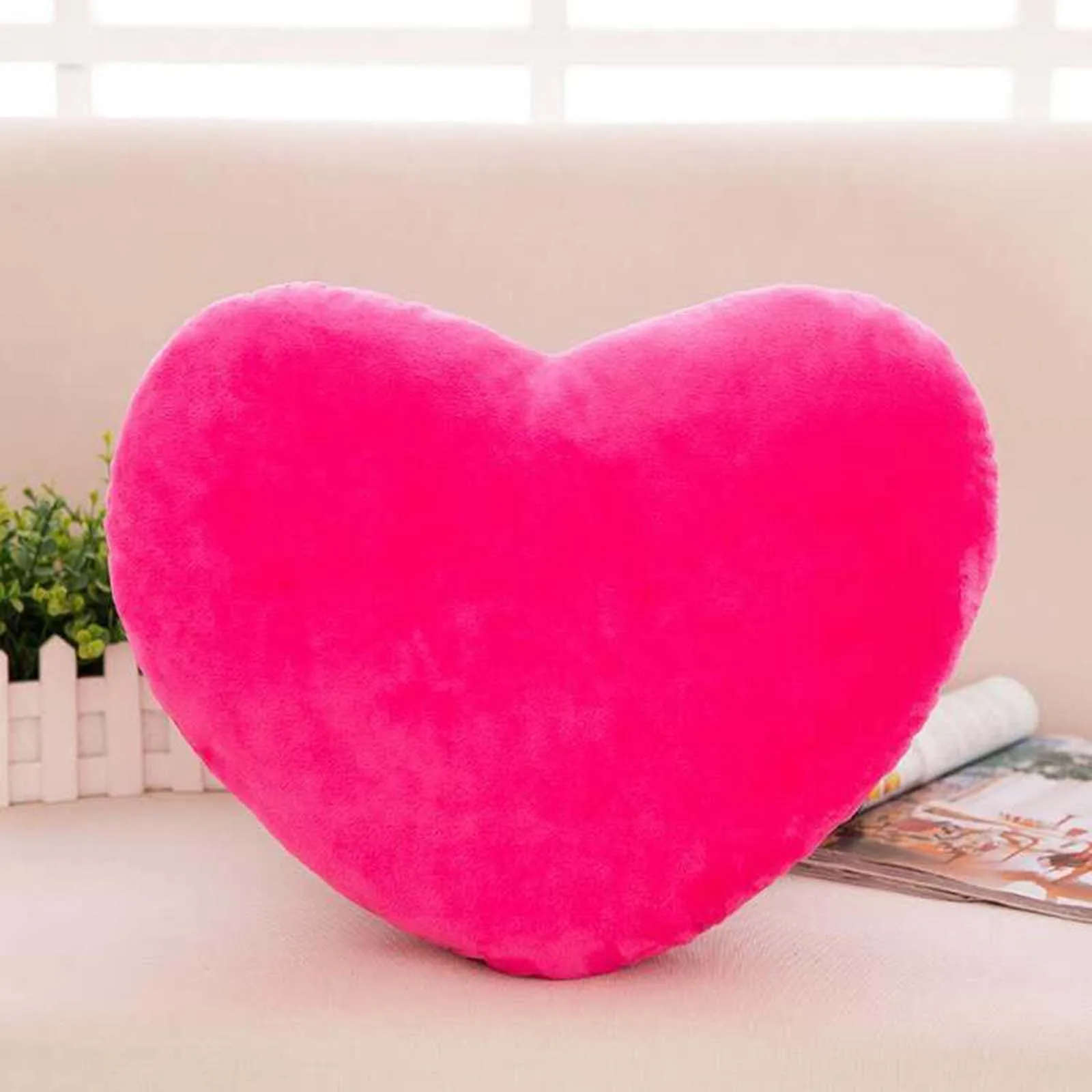 Merry Christmas Decorative Soft Stuffed Pillow Heart Plush Toys Soft Pillow Kawaii Toy Lovely Gift for Birthday Home Decorative