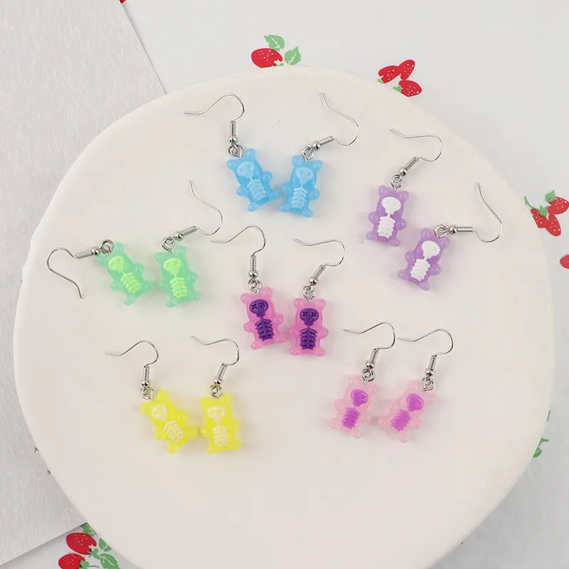 Yungqi Fashion Funny Cartoon Skull Bear Dangle Earrings Colorful Candy Jelly Resin Earrings For Womens Girl Wholesale Jewelry